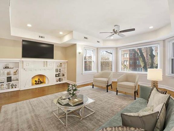 2nd image of 7953 S Eberhart Ave APT 1