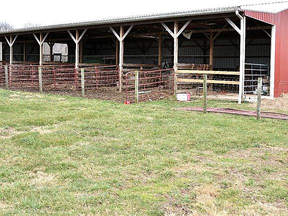 3rd image of 8963 Duvall Valley Rd