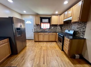 1916 Auth St, Philadelphia, PA 19124