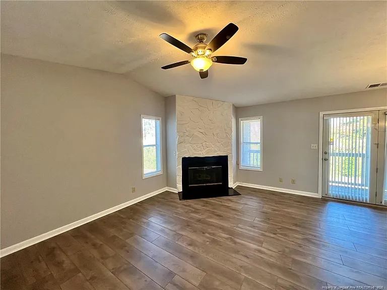 679-6 Bartons Landing Pl — Photo 9