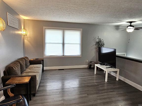 5th image of 2875 E Carowinds Ct