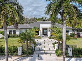 8235 SW 184th St, Palmetto Bay, FL 33157