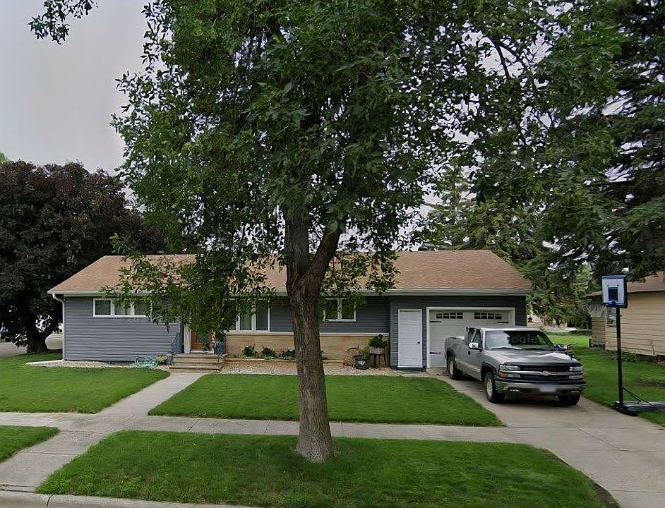 1st image of 1208 4th Ave N