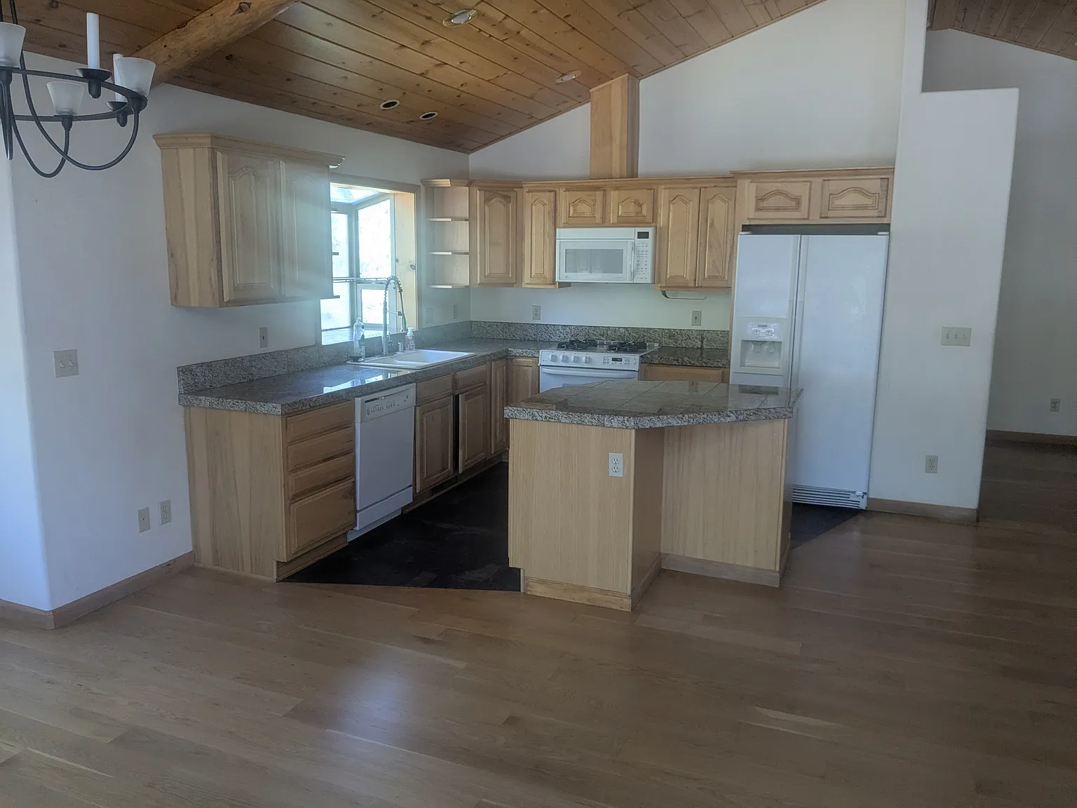 Silver Fir Dr, Truckee — Photo 2