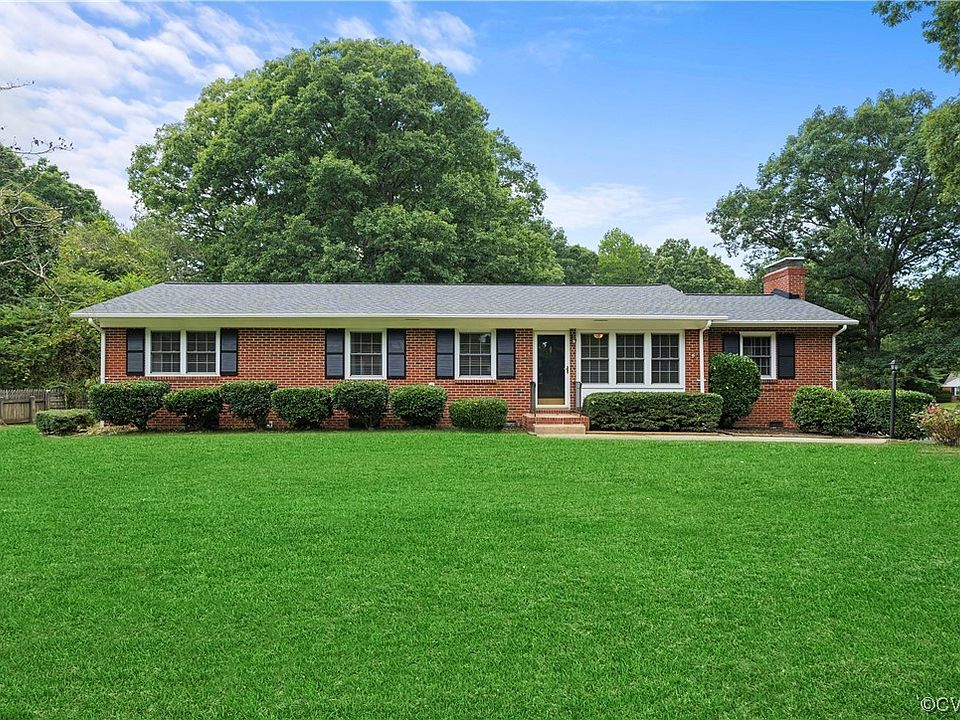 1st image of 14416 Crystal Ct