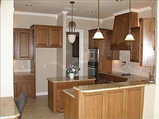5th image of 3604 Foot Hills Dr