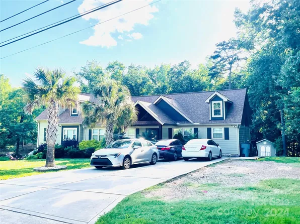 6315 Rockwell Blvd W, Charlotte, NC 28269