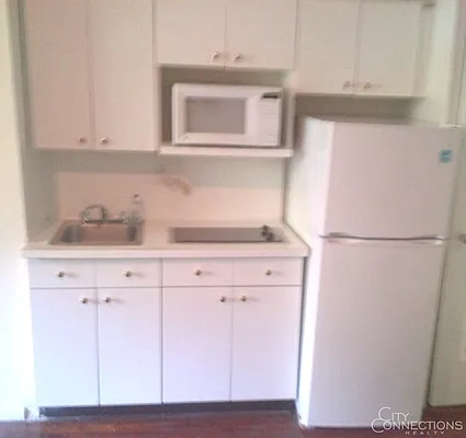 Rented by City Connections Realty | media 7