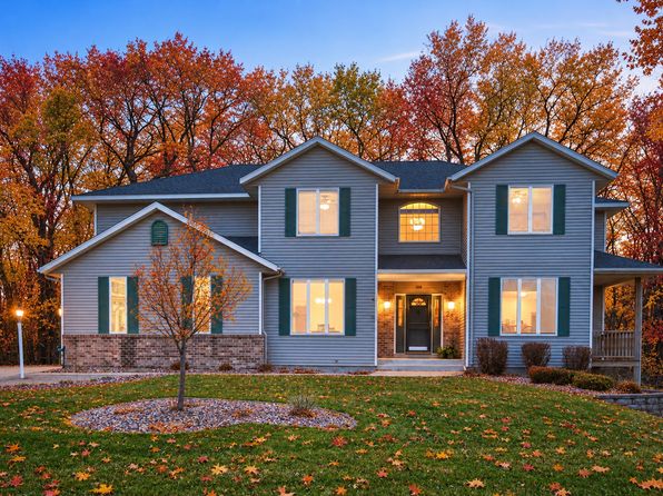 250 Oakwood Ln