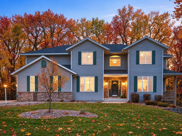 250 Oakwood Ln, Owatonna, MN 55060