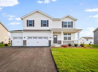 746 Kentshire Cir, Elgin, IL 60124