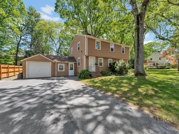 62 Spring St, Lexington, MA 02421