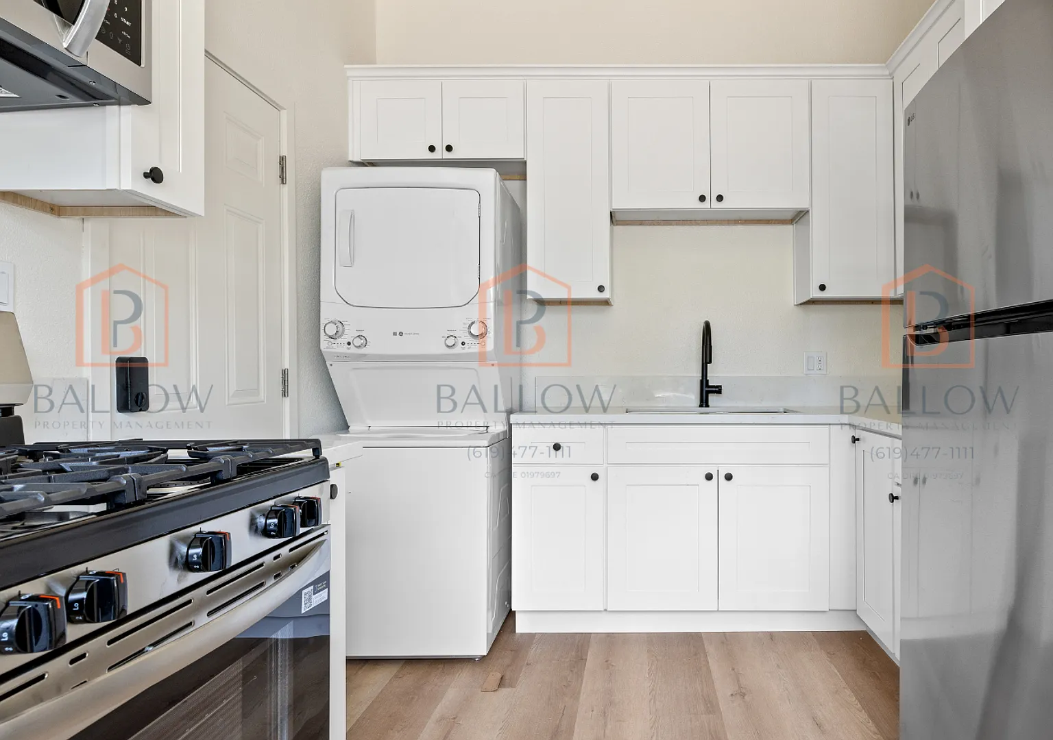 4880-82 Cole Street — Photo 1