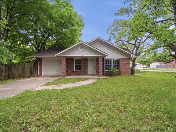 503 Quail Lake Dr, Henryetta, OK 74437