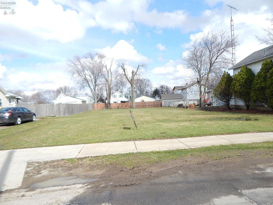 1st image of 60 N Foster St