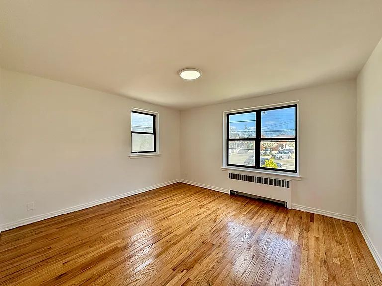 202-02 Rocky Hill Rd #2K1 — Photo 5