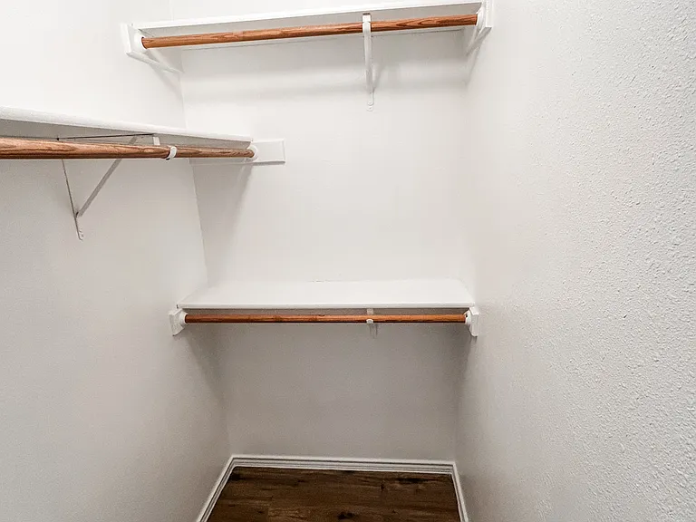 1604 Windward Dr #D — Photo 10