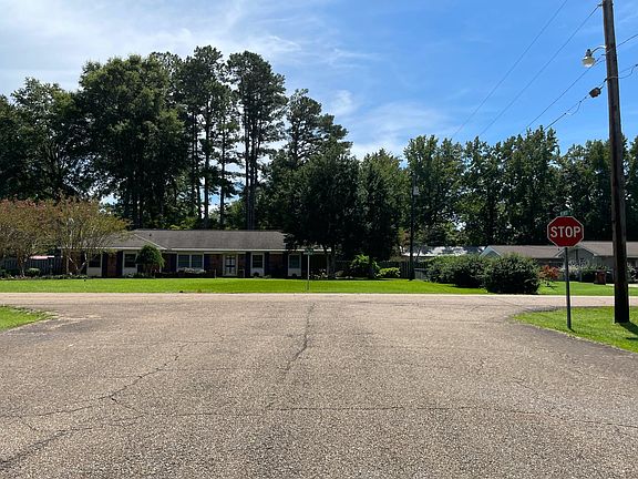 5th image of 303 Melwood Dr