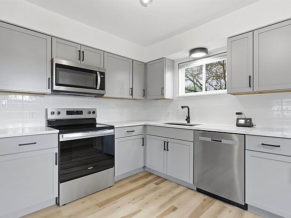 5th image of 228 S Ashburton Rd