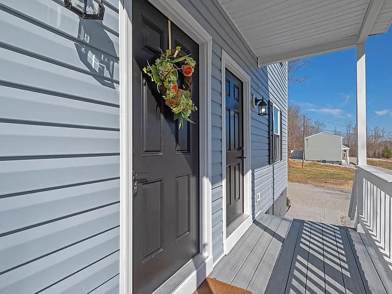 2247 Mountain View Rd — Photo 2