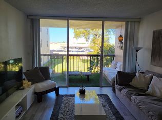 10975 SW 107th St APT 211, Miami, FL 33176