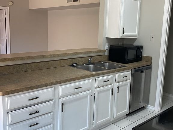 3rd image of 4606 Carr St