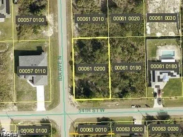 2718 54th St W, Lehigh Acres, FL 33971