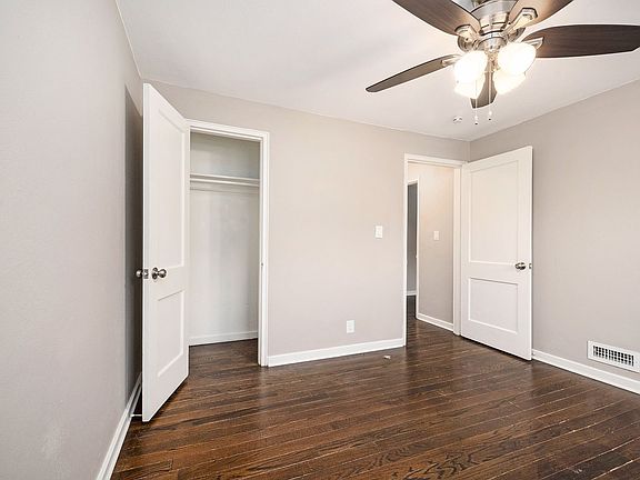 3rd image of 120 W Elizabeth St #202