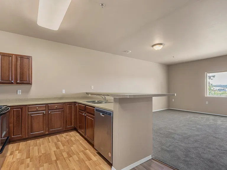 Prairiewood Apartments and Townhomes — Photo 23