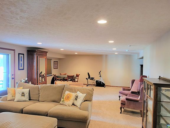 5th image of 3222 Rawhide Dr