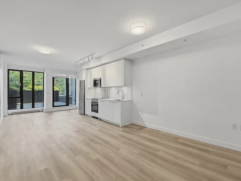 2511 Carolina St — Photo 65