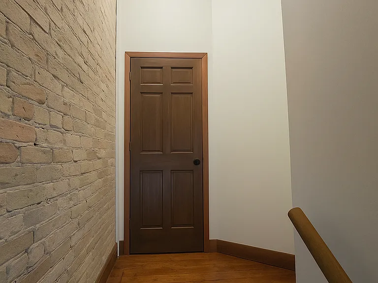 232 Main St #UPPER — Photo 18