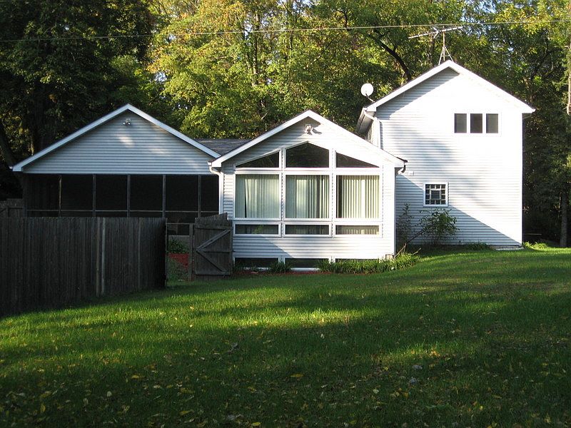 2nd image of 436 E Greening Rd