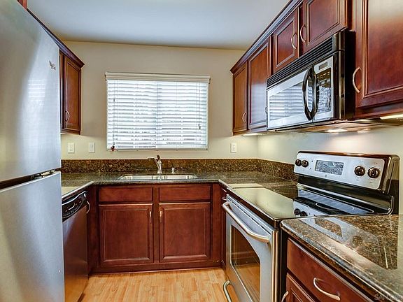 5th image of 523 Graves Ave Unit 103