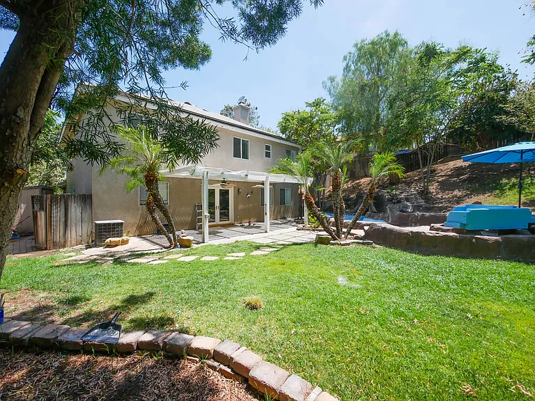 3476 Hawthorne Dr — Photo 20
