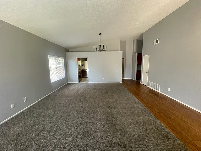 3393 Royal Ridge Rd — Photo 4