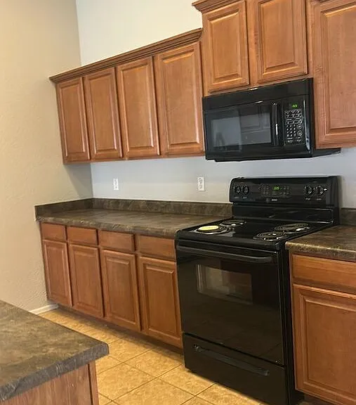 36556 W Velazquez Dr — Photo 13