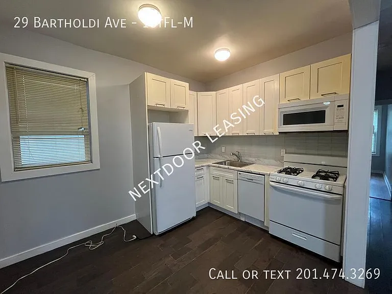 29 Bartholdi Ave #1STFL-M — Photo 1