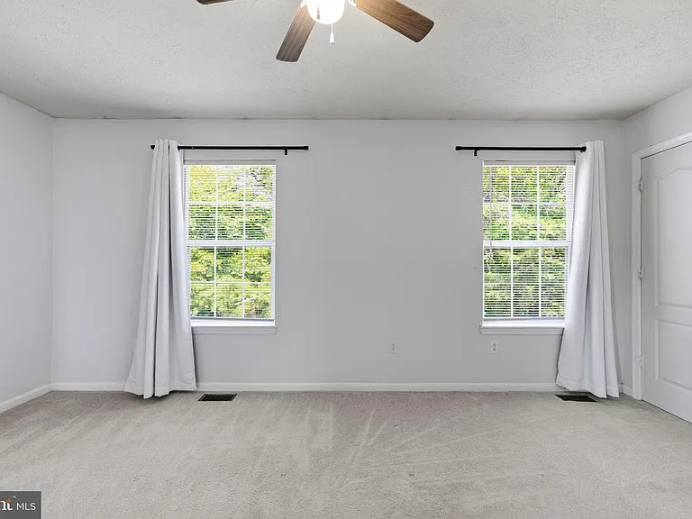 1518 Deep Gorge Ct — Photo 21