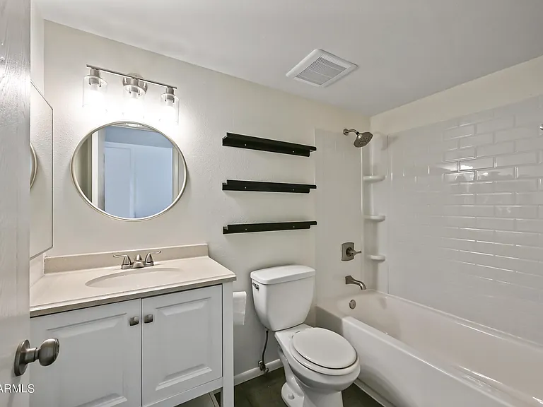 729 E Cochise Dr #B — Photo 20