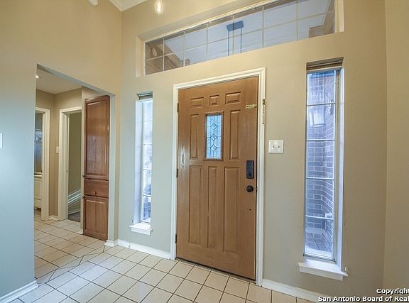 4th image of 12218 Stable Knoll Dr