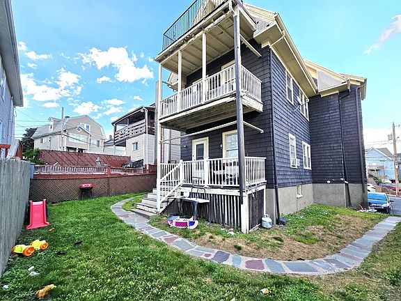5th image of 14 Harding Ave
