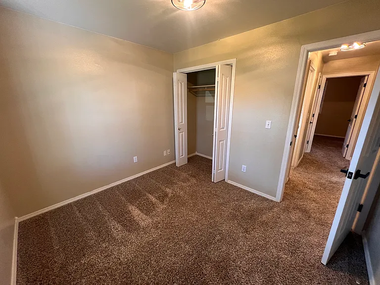 14401 W Roaring Creek St — Photo 9
