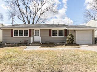 1242 18th St NW, Cedar Rapids, IA 52405