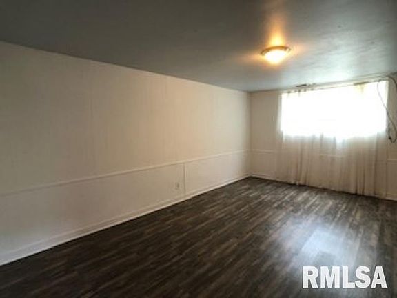 5th image of 303 S Friedline Dr