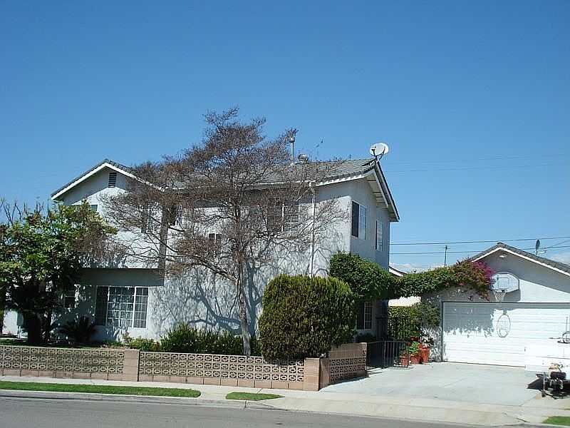 1st image of 7920 El Paso Cir