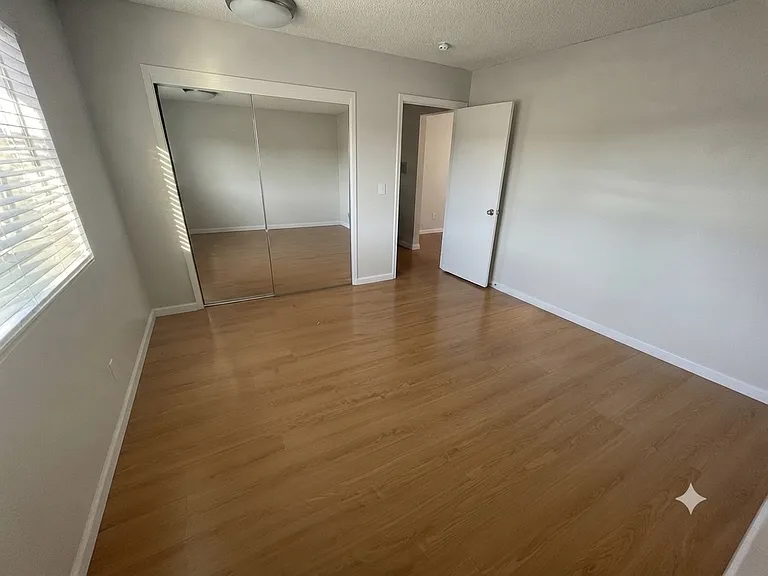 3685 Cape Cod Ct #4 — Photo 4