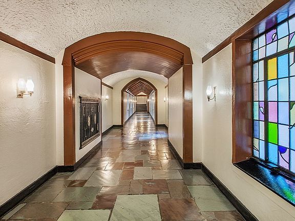 5th image of 405 E 54th St #6P
