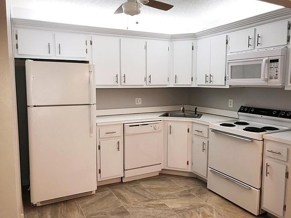 5th image of 5730 Pine Wood Dr APT C-2