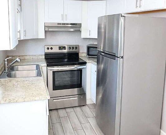 4th image of 561 S Meridian Rd #1